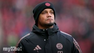 Bayern Munich's Vincent Kompany Encourages Team To Embrace Champions League Challenge Against Manchester City