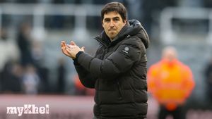 Bournemouth Head Coach Andoni Iraola Downplays European Qualification Despite Unbeaten Run