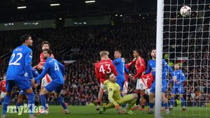 Bruno Fernandes Scores Injury-Time Winner As Manchester United Defeats Rangers 2-1 In Europa League Clash