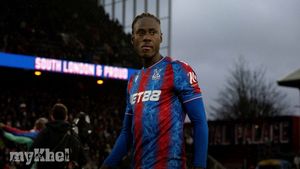 Glasner Voices Concerns About Trevoh Chalobah's Future Amid Chelsea Recall Speculation
