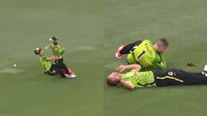 Horrific On-Field Collision in BBL 2024-25: Two Players Hospitalised After Falling Unconscious