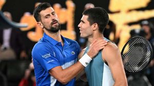 Australian Open: Resilient Djokovic overpowers Alcaraz in epic