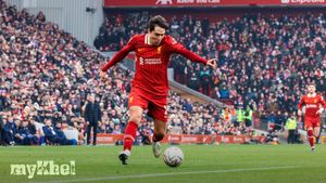 Arne Slot Cautions Liverpool Fans Following Chiesa's First Goal In FA Cup Victory
