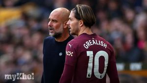 Guardiola Calls On Grealish To Reclaim His Treble-Winning Performance For Manchester City