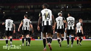 Isak Faces Questions Following His Club-Record Transfer To Newcastle United In 2022