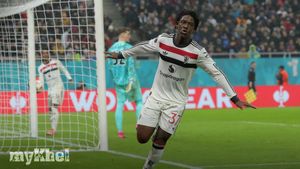 Ruben Amorim Commends Kobbie Mainoo's Adaptability In Manchester United's Europa League Victory
