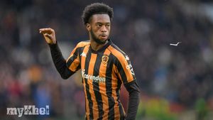 Leeds United Surrender Two-Goal Lead In Dramatic Championship Draw Against Hull City
