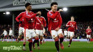 Martinez's Fortunate Goal Earns Manchester United Narrow Win Over Fulham In Premier League Clash