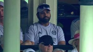 IND vs AUS : Rohit Sharma Visibly 'Dejected' After Opting Out Of 5th Test In Sydney- Pic Goes VIRAL