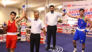 Shiva Thapa, Sachin Siwach Shine on Day 2 of the 8th Elite Men’s National Boxing Championship
