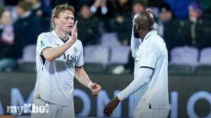 Napoli Triumphs Over Fiorentina 3-0 With Goals From Lukaku And McTominay