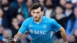 Napoli Faces Challenge Of Adapting After Khvicha Kvaratskhelia's Departure To PSG