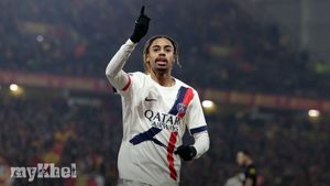 Paris Saint-Germain's Bradley Barcola Inspires Comeback Victory To Extend Ligue 1 Lead