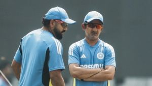 Dressing Room Tension: Rohit Sharma Dropped as Gautam Gambhir Tightens Control