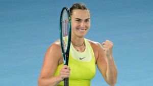 Australian Open: Sabalenka scrapes into semi-finals