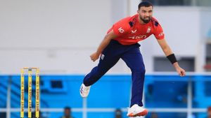 IND vs ENG: Saqib Mahmood finally gets VISA for India Tour after Delay