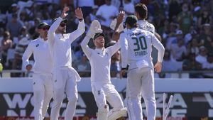 SA vs PAK: South Africa Crush Pakistan by 10 Wickets in Cape Town, Seal Test Series 2-0