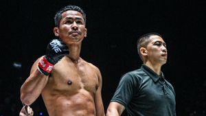 ONE 170: Striking Legend Superbon Targets Double-Champ Status Against Tawanchai