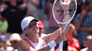 Australian Open: Iga Swiatek downs Katerina Siniakova in opener
