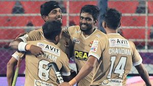 Hockey India League: Tamil Nadu Dragons Beat Bengal Tigers to go top of the table