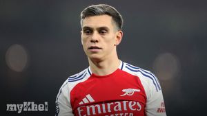 Mikel Arteta Commends Leandro Trossard's Competitive Spirit Before Brighton Match