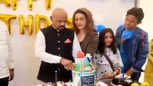 Vinod Kambli celebrates Birthday in Hospital amid health checkup, dances to 'Chak de India' Tune