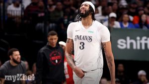 Anthony Davis Likely To Miss Up To One Month Following Left Adductor Strain Injury