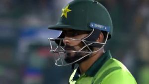 PAK vs NZ: Babar Azam Trolled as Pakistan Register Unwanted Record in Champions Trophy 2025 Opener