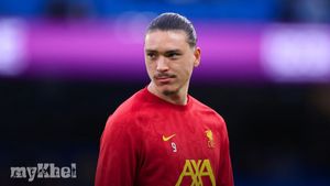 Darwin Nunez's Work Rate Under Scrutiny: Arne Slot's Expectations For Liverpool Forward