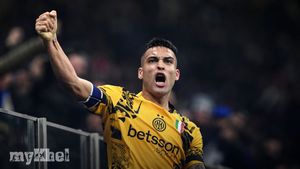 Inter Defeats Genoa 1-0 As Lautaro Martinez Scores To Propel Team Above Napoli