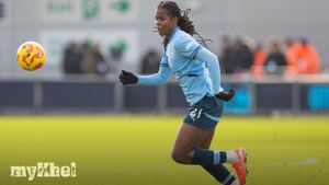 Khadija Shaw Returns To Manchester City Training After Facing Racist Abuse
