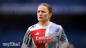 Arsenal Women's Captain Kim Little Signs One-Year Contract Extension Until June 2026