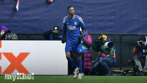 Luis Enrique Commends Ousmane Dembele's Two Goals In PSG's Champions League Victory