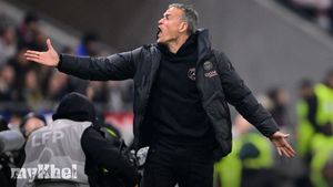 Luis Enrique Calls For Enhanced Game Management Following Late Goal Against Lyon