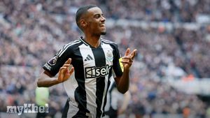 Eddie Howe Asserts Newcastle United Are Not A One-Man Team Despite Alexander Isak's Injury Concerns