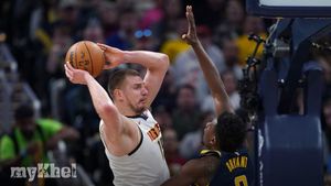 Michael Malone Praises Nikola Jokic For Career-Best Performance With 19 Assists Against Pacers