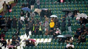 PAK vs BAN Weather Update: Pakistan vs Bangladesh in Doubt? Will Rain Play spoilsport Today in Rawalpindi?