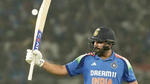 IND vs ENG 2nd ODI: Rohit Sharma Hitman Smashes Second-Fastest ODI Century in Cuttack Thriller
