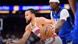 Steve Kerr Praises Steph Curry As One Of The Greatest Performers After Stunning Victory