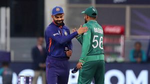 Babar Azam overtakes Virat Kohli in prestigious record, shares plaudits with South Africa legend