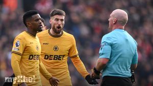 Vitor Pereira Questions Refereeing Decisions Following Wolves' Defeat To Liverpool