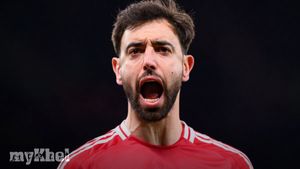 Bruno Fernandes' Hat-Trick Secures Manchester United's Place In Europa League Quarter-Finals