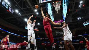 Cleveland Cavaliers Clinch Central Division Title After Rallying For 15th Straight Win