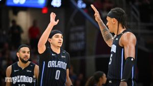 Cavaliers' Franchise-Record Winning Streak Ends Against Orlando Magic; Timberwolves Extend Their Streak