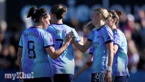 Arsenal And Manchester United Secure Wins, Near Champions League Qualification In Women's Super League