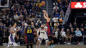 NBA: Stephen Curry Makes History With 4,000th Career 3-Pointer In Warriors' Victory