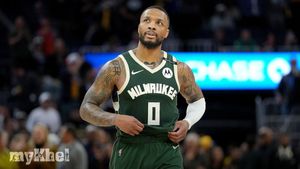 Damian Lillard Out Indefinitely After Deep Vein Thrombosis Diagnosis In Right Calf