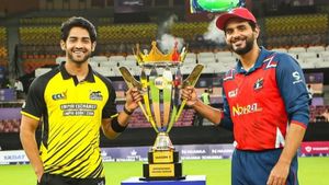 Who Won ECL 2025 Final? Bangalore Bashers vs Chennai Smashers - Award Winners, Scorecard, Top Players