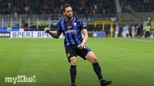 Inter Milan Overcomes Monza In Thrilling 3-2 Comeback Victory At San Siro