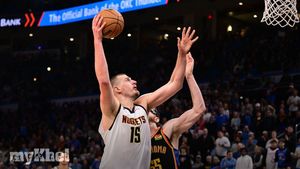 Jokic Stars With 35 Points As Nuggets Defeat Thunder In High-Scoring Rematch